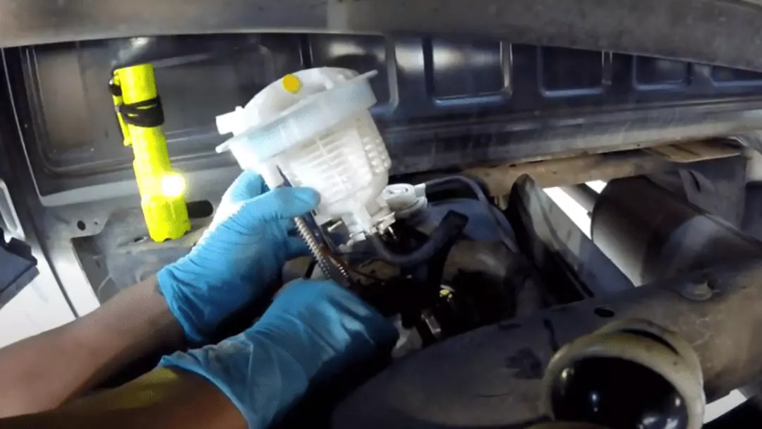 how to change a fuel pump on a dodge ram 1500